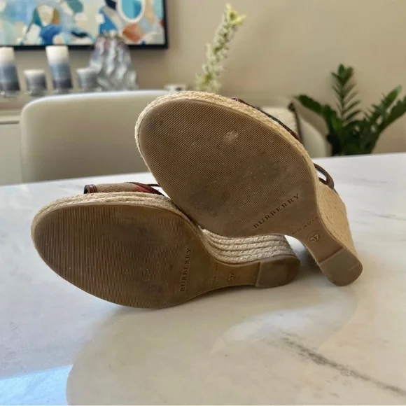 Burberry wedges - Picture 5 of 9